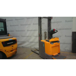 Lipalta-ajettava pinontavaunu ERC 214, 1400 kg