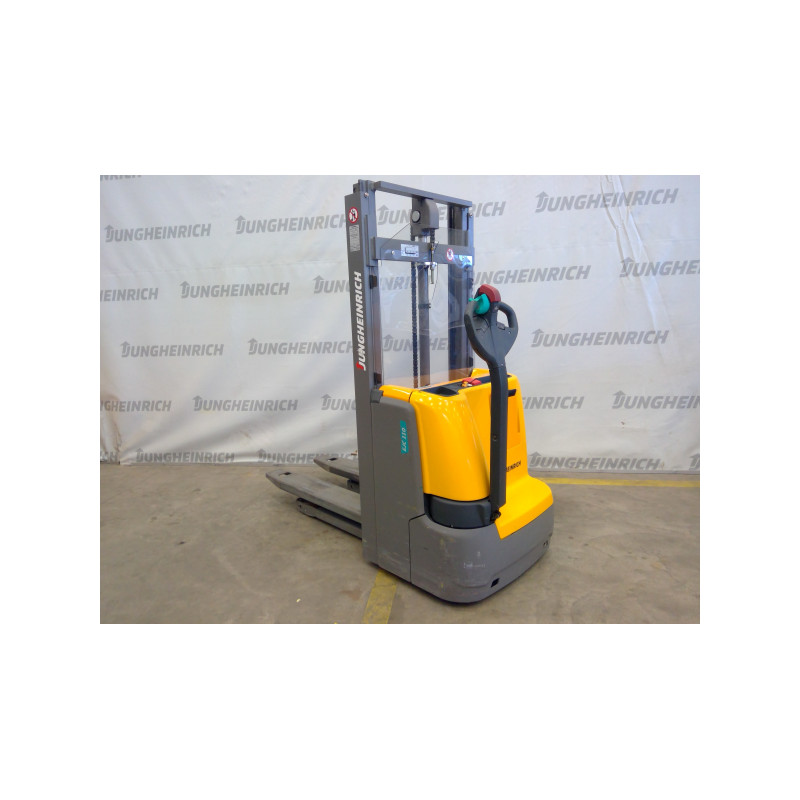 Käyden ajettava pinontavaunu EJC 110, 1000 kg