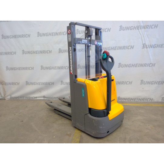 Käyden ajettava pinontavaunu EJC 110, 1000 kg