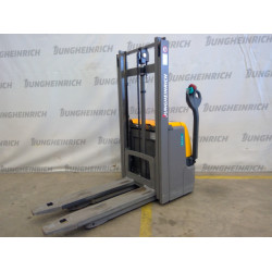 Käyden ajettava pinontavaunu EJC 110, 1000 kg