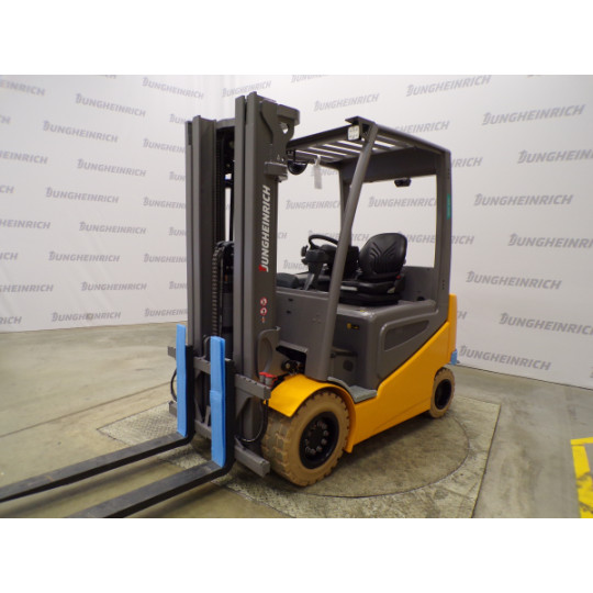 Sähkövastapainotrukki EFG 430k, 3000 kg