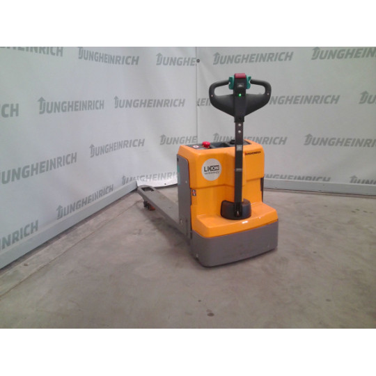 Käyden ajettava lavansiirtovaunu EJE M13, 1300 kg