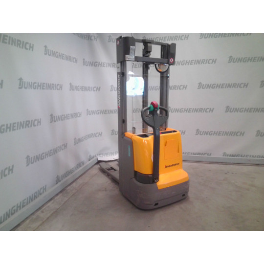 Käyden ajettava pinontavaunu EJC 112, 1200 kg