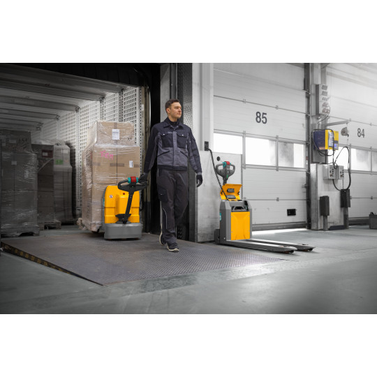 Jungheinrich lavansiirtovaunu 1800 kg | Jungheinrich Shop