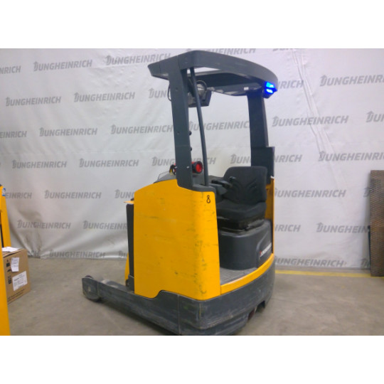 Työntömastotrukki ETV 214, 1400 kg