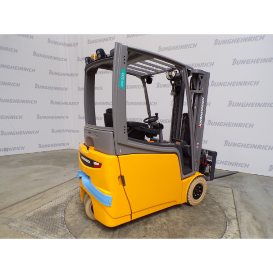 Sähkövastapainotrukki EFG 216k, 1600 kg