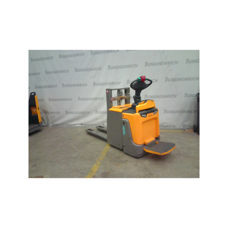 Lipalta-ajettava pinontavaunu ERD 120, 2000 kg