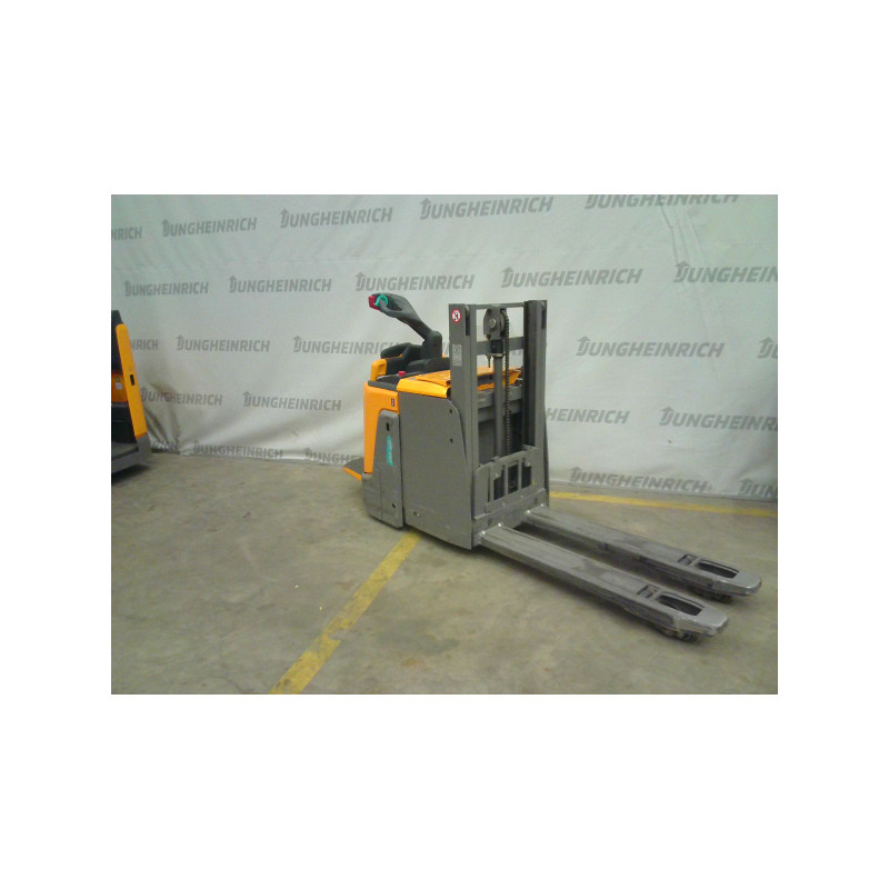 Lipalta-ajettava pinontavaunu ERD 120, 2000 kg