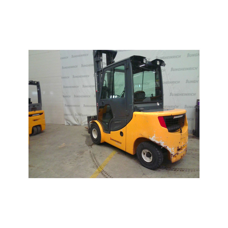 Dieselvastapainotrukki DFG 435s, 3500 kg