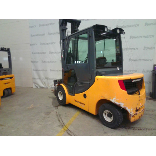 Dieselvastapainotrukki DFG 435s, 3500 kg