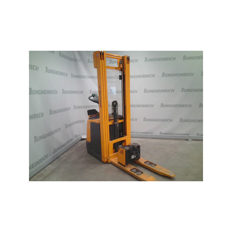 Lipalta-ajettava pinontavaunu ERC 214, 1400 kg