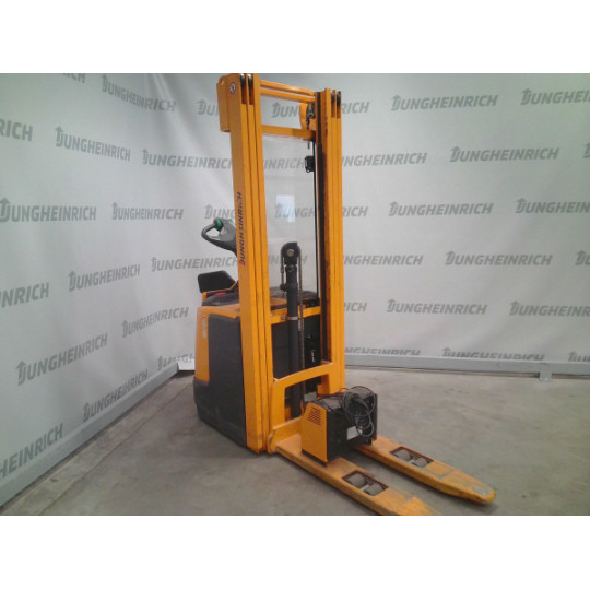 Lipalta-ajettava pinontavaunu ERC 214, 1400 kg