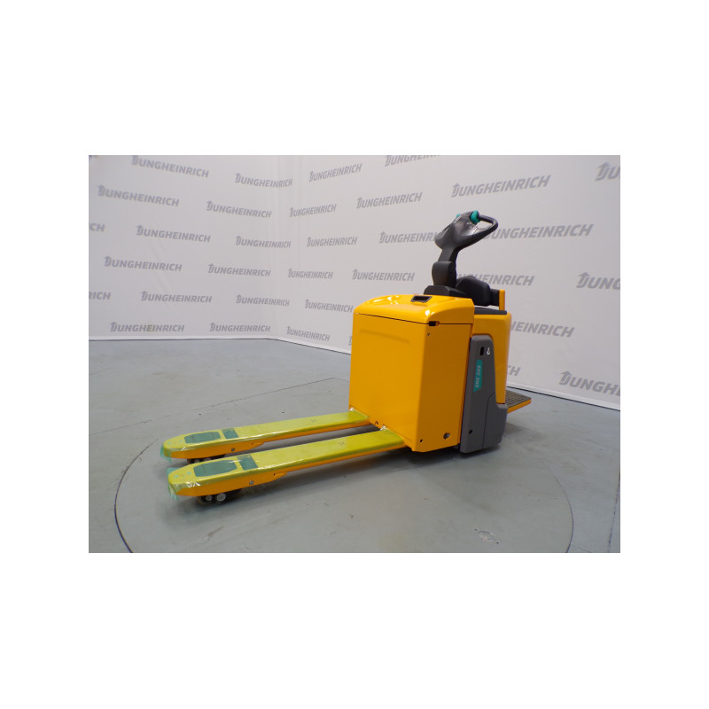 Lipalta-ajettava lavansiirtovaunu ERE 225, 2500 kg