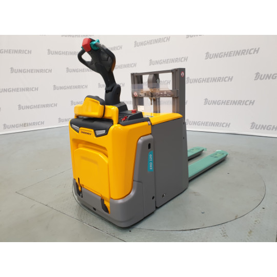 Lipalta-ajettava pinontavaunu ERD 120, 2000 kg