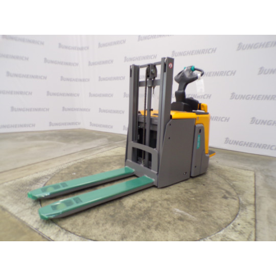 Lipalta-ajettava pinontavaunu ERD 120, 1200 kg