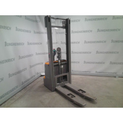 Käyden ajettava pinontavaunu EJC 214 LI-ION, 1400 kg