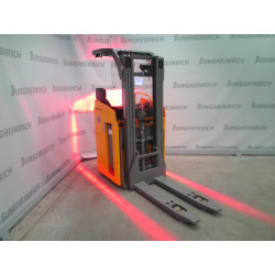 Istuen ajettava pinontavaunu ESC 316z LI, 1600 kg