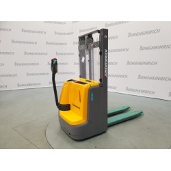 Käyden ajettava pinontavaunu EJC 110, 1000 kg