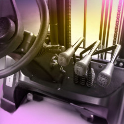 2-tonninen sähkövastapainotrukki hytillä | AntOn by Jungheinrich