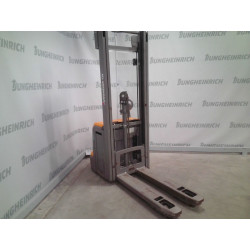 Käyden ajettava pinontavaunu EJC 214z, 1400 kg