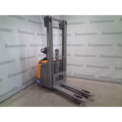 Lipalta-ajettava pinontavaunu ERC 214z Li, 1400 kg