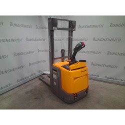 Lipalta-ajettava pinontavaunu ERC 212z, 1200 kg