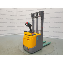 Lipalta-ajettava pinontavaunu ERC 212, 1200 kg