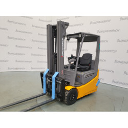 Sähkövastapainotrukki EFG 215, 1500 kg