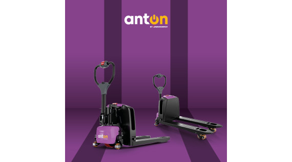 Tehokas ja edullinen sähkökäyttöinen lavansiirtovaunu PTL 1.5 - Anton by Jungheinrich